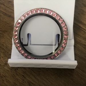 Pink O2 locket face